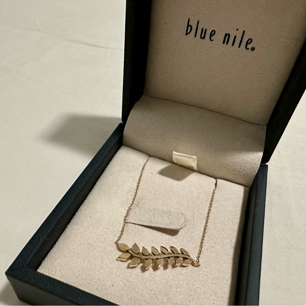 Gold Leaf Necklace